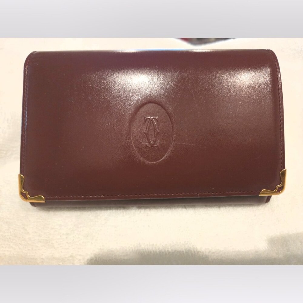 EUC Cartier Leather International Wallet with New Unbranded Shoulder Chain